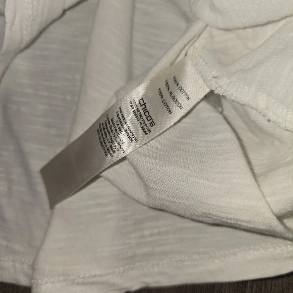Chico's Sz. Xlarge White Cold Shoulder Tshirt - Picture 5 of 7